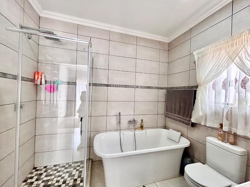 2 Bedroom Property for Sale in Leloko Lifestyle Estate North West